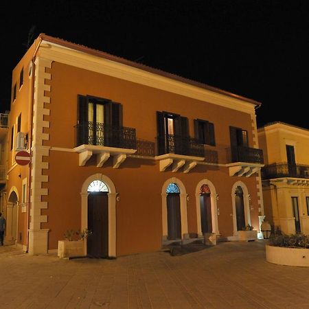 B&B Al Teatro Comiso Δωμάτιο φωτογραφία