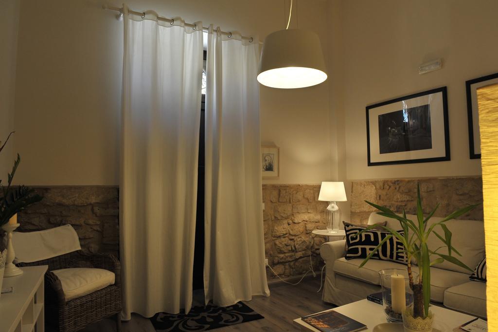 B&B Al Teatro Comiso Δωμάτιο φωτογραφία